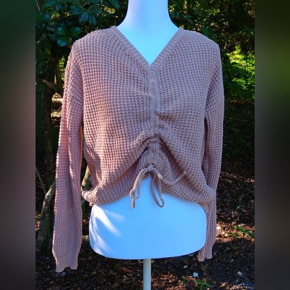 Waffle knit drawstring sweater - Picture 2 of 9